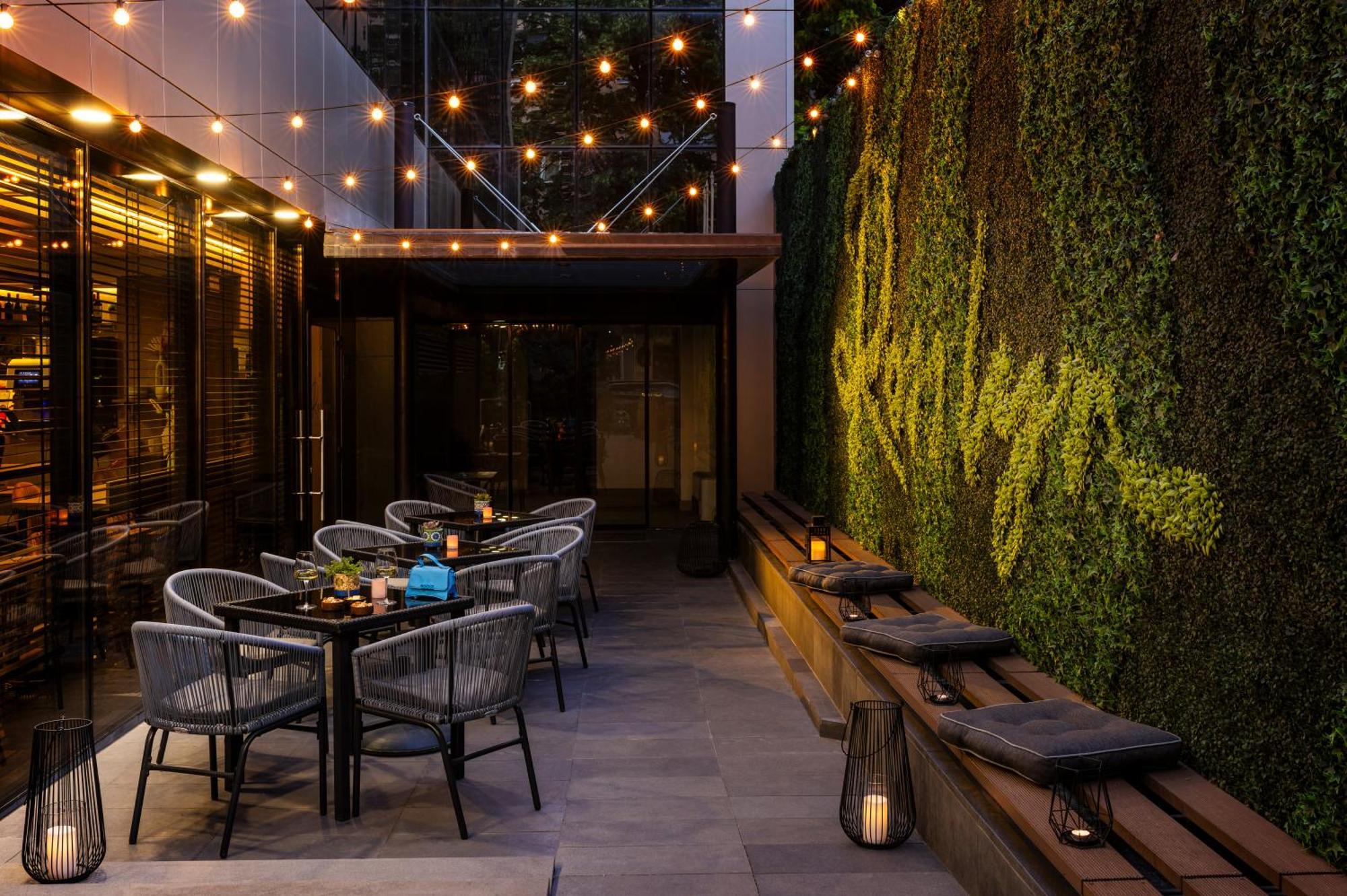Rosslyn Thracia Hotel Sofia Exterior photo