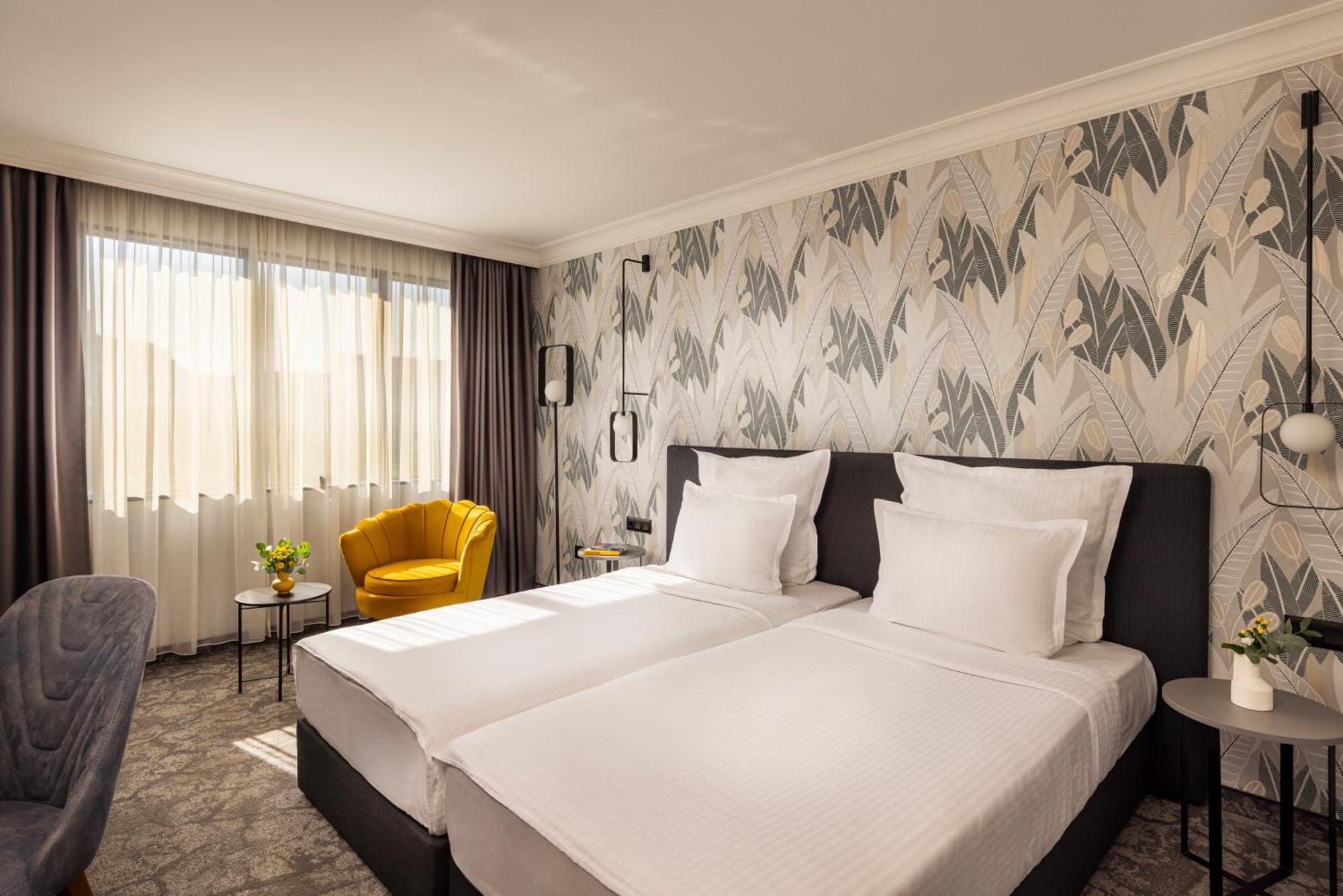 Rosslyn Thracia Hotel Sofia Exterior photo
